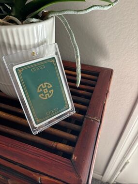 Gucci Green and Gold Card 10 of Hearts